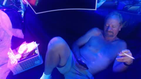 TheCapt. online show from March 3, 8:53 am