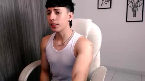 steven__connor online show from November 12, 3:29 am