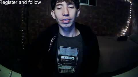 Snapshot of stevenbrookless chatting on May 15, 2:18 am Steve online show from May 15, 2:18 am