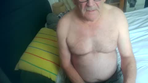 slave for computer control online show from March 8, 10:08 am