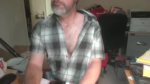 Snapshot of stevethetigerr chatting on December 15, 12:48 am SteveTheTigerr online show from December 15, 12:48 am