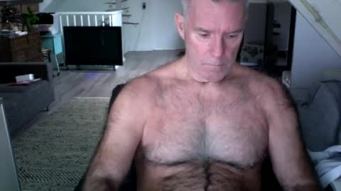 stevetwo online show from December 9, 12:30 pm