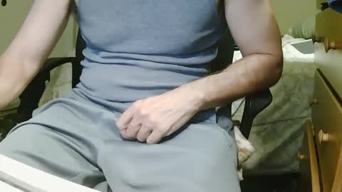 Snapshot of stevo69697 chatting on October 20, 5:52 am Chillguy online show from October 20, 5:52 am