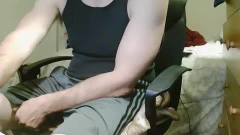 Snapshot of stevo69697 chatting on October 27, 5:00 am Chillguy online show from October 27, 5:00 am