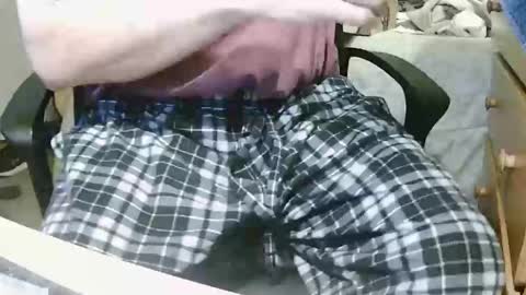 Snapshot of stevo69697 chatting on February 15, 5:59 am Chillguy online show from February 15, 5:59 am