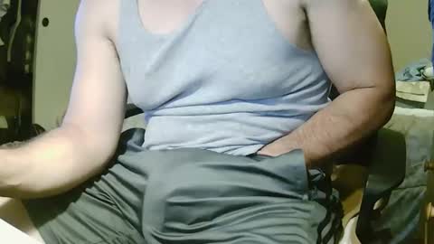 Snapshot of stevo69697 chatting on March 16, 5:44 am Chillguy online show from March 16, 5:44 am