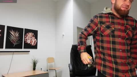 Stewart Barnz online show from December 22, 3:25 am