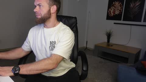 Stewart Barnz online show from January 8, 6:37 am