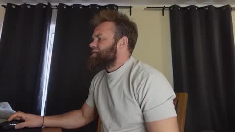 Stewart Barnz online show from April 6, 1:12 pm