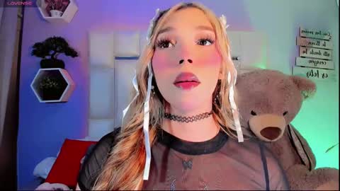 Steisee Reyes online show from October 25, 5:15 am