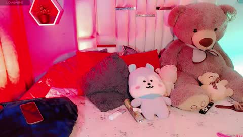 Steisee Reyes online show from February 22, 6:02 am