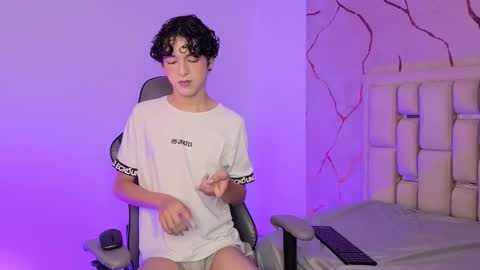 Sthepano  online show from February 26, 8:52 pm