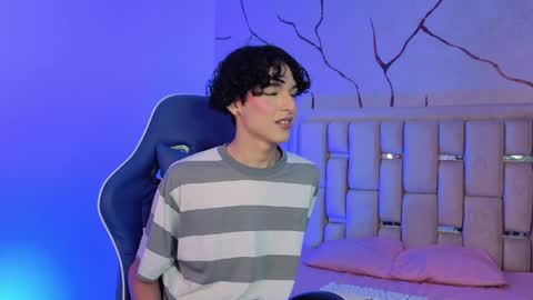 Sthepano  online show from April 7, 3:18 am