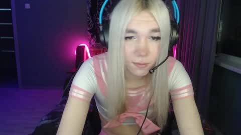 Steve online show from November 24, 6:18 pm