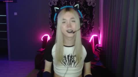 Steve online show from February 5, 6:01 pm