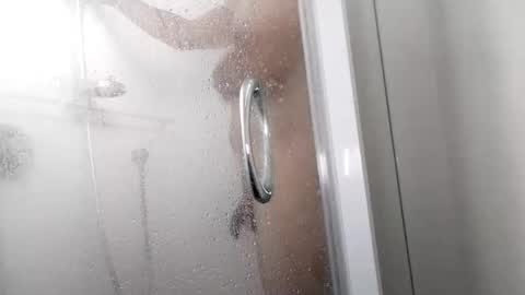 stiffasbaby online show from October 29, 6:15 am