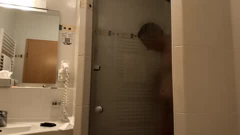 Stifflerger online show from March 31, 5:24 pm