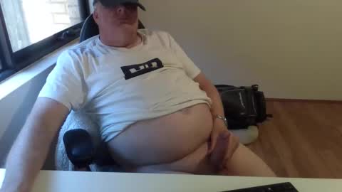 stiffyman55 online show from October 27, 4:27 am