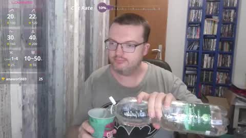 Snapshot of still_alive1985 chatting on September 27, 8:14 pm Oliver online show from September 27, 8:14 pm