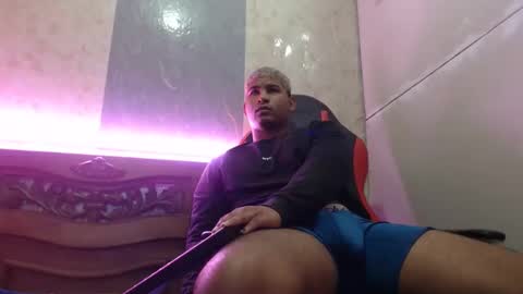 stitch love233 online show from January 18, 12:25 am