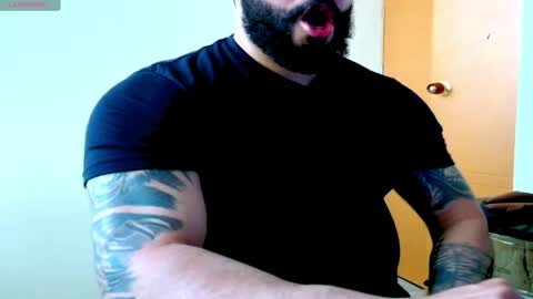 Snapshot of stiven253958 chatting on May 28, 4:48 pm stiven253958 online show from May 28, 4:48 pm