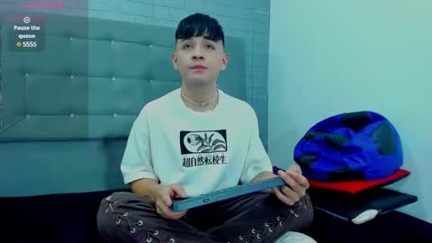 Snapshot of stivenbragam chatting on December 9, 8:44 pm Stiven Bragam online show from December 9, 8:44 pm