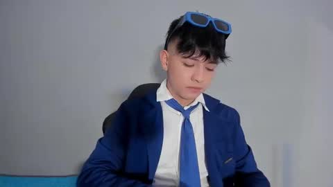 Snapshot of stivenbragam chatting on December 10, 9:22 pm Stiven Bragam online show from December 10, 9:22 pm