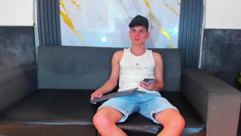 friends online show from March 7, 4:20 am