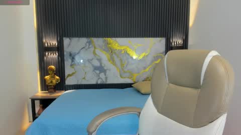 Stiwen online show from October 21, 3:35 pm