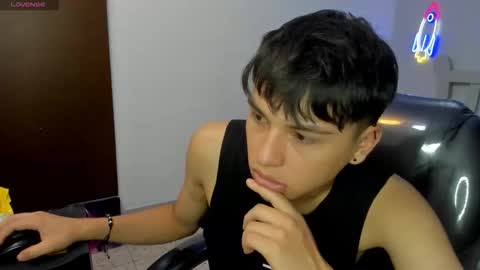 Stiwen online show from November 10, 6:51 pm