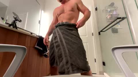 stlhotwifeguy online show from February 27, 7:04 pm