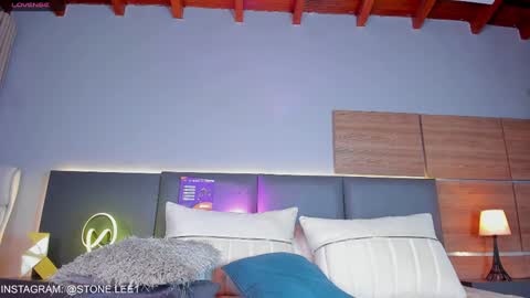 Stone Lee  online show from January 21, 4:54 am