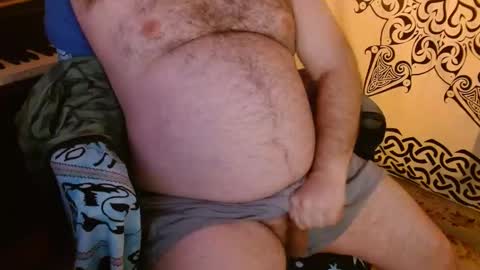 Stonerbear42 online show from January 25, 9:15 am