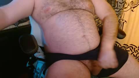 Stonerbear42 online show from February 14, 6:02 am