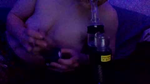 stoneyxx420 online show from April 7, 3:34 pm