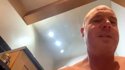 Snapshot of stoodley22 chatting on December 17, 5:46 am Stoodley22 online show from December 17, 5:46 am