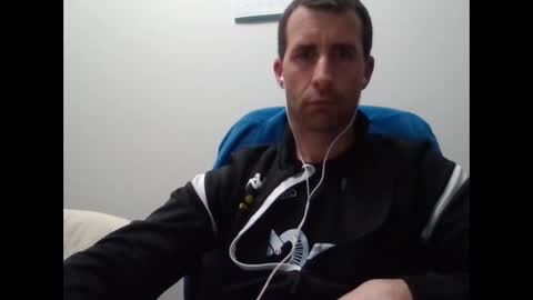 Snapshot of storanex chatting on March 6, 11:09 pm storanex online show from March 6, 11:09 pm