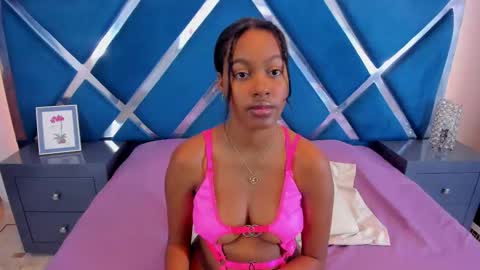 Snapshot of stormihills chatting on October 7, 4:59 pm Sweety Stormi  online show from October 7, 4:59 pm