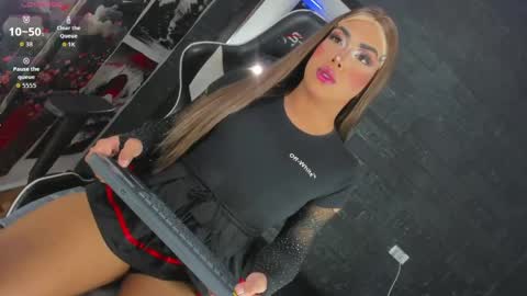 Snapshot of stormilawa_ chatting on June 7, 12:09 pm vals online show from June 7, 12:09 pm