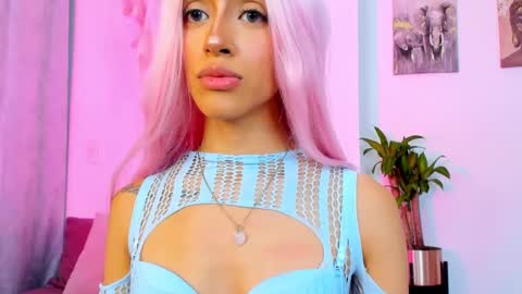 Snapshot of stormirusso chatting on January 22, 5:26 am Mar online show from January 22, 5:26 am