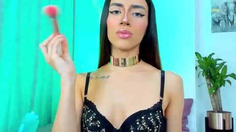 Snapshot of stormirusso chatting on March 6, 2:41 am Mar online show from March 6, 2:41 am