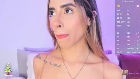 Snapshot of stormirusso chatting on December 14, 12:27 am Mar online show from December 14, 12:27 am