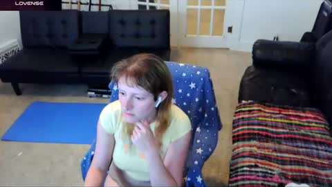 Snapshot of stormythunder chatting on July 19, 11:19 pm Stormythunder online show from July 19, 11:19 pm
