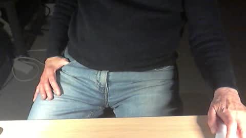 Dave online show from December 14, 8:57 pm