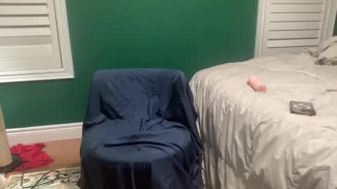 Snapshot of str8buttplayy chatting on April 20, 3:42 am john online show from April 20, 3:42 am