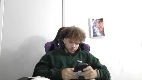 Snapshot of str8dj chatting on September 23, 4:26 am Dj online show from September 23, 4:26 am