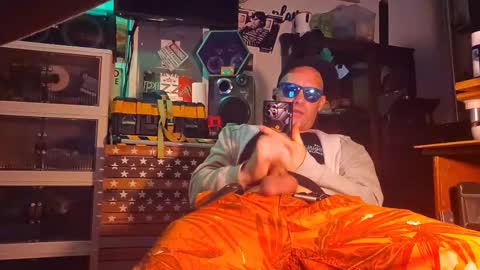 Str8 online show from October 31, 3:02 pm