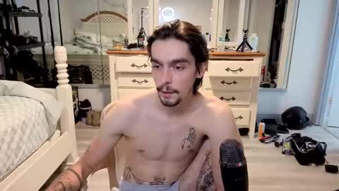 str8whiteboy21 online show from April 21, 2:56 pm