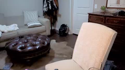 Snapshot of str8whiteboy21 chatting on June 24, 2:10 am str8whiteboy21 online show from June 24, 2:10 am
