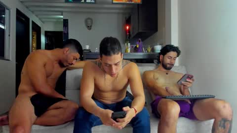 straight__friends online show from January 16, 2:48 am